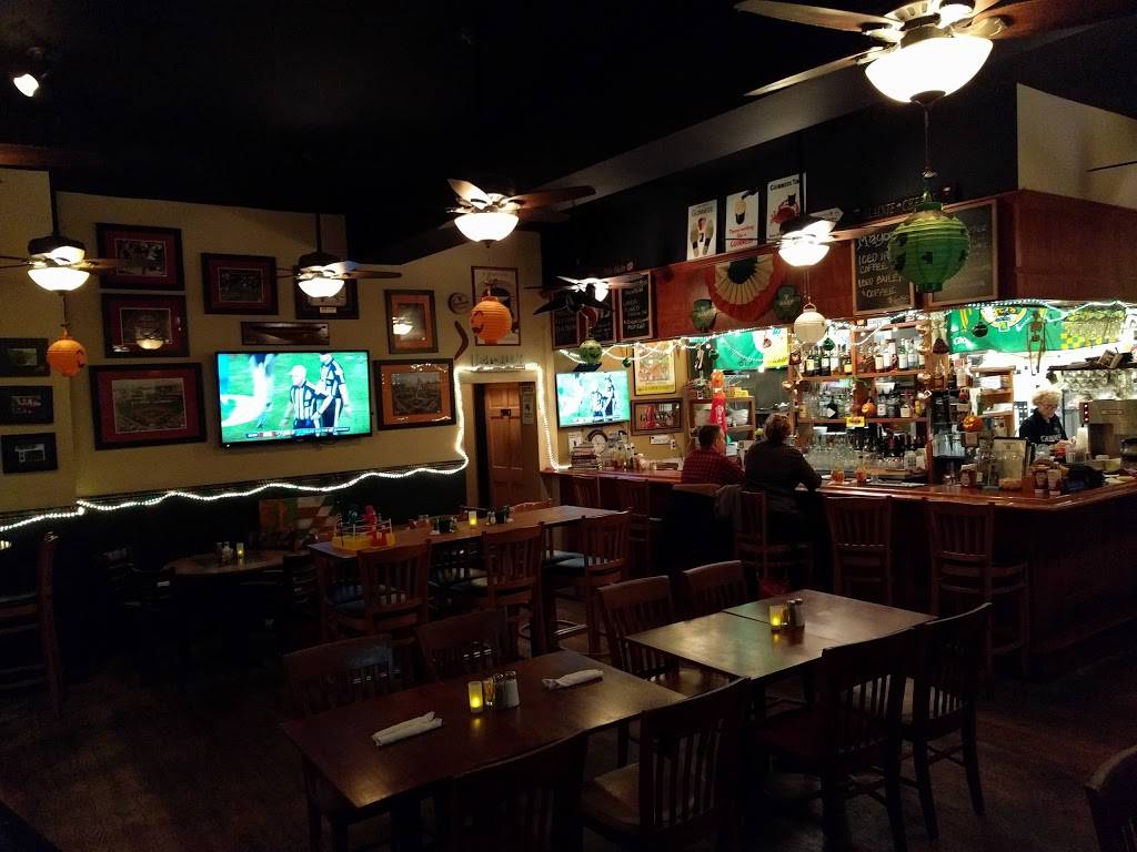 Magoos Pub & Eatery | restaurant | 1 W 2nd St, Frederick, MD 21701, USA | 3013782237 OR +1 301-378-2237