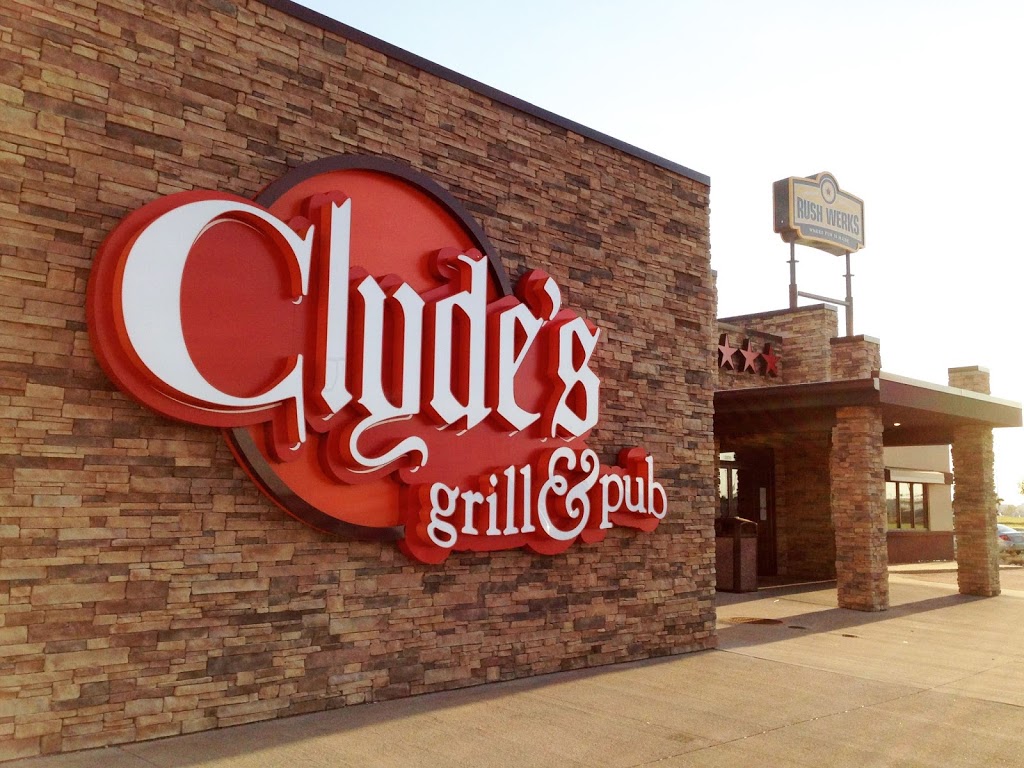 Clydes Grill & Pub | restaurant | 3828 Stadium Dr, Sioux City, IA 51106, USA | 7122221609 OR +1 712-222-1609