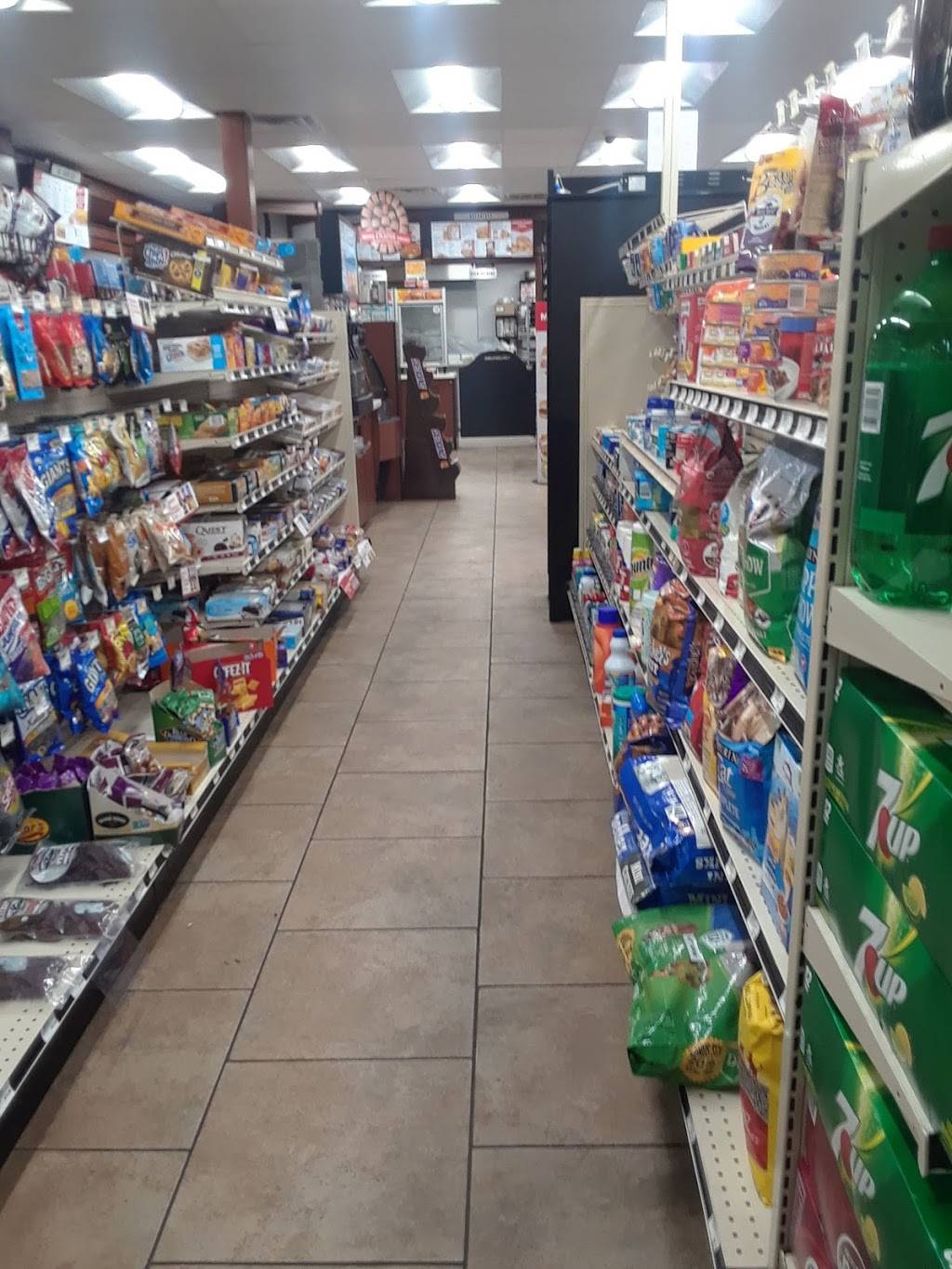 Caseys | meal takeaway | 102 N Oak St, Onarga, IL 60955, USA | 8152684928 OR +1 815-268-4928