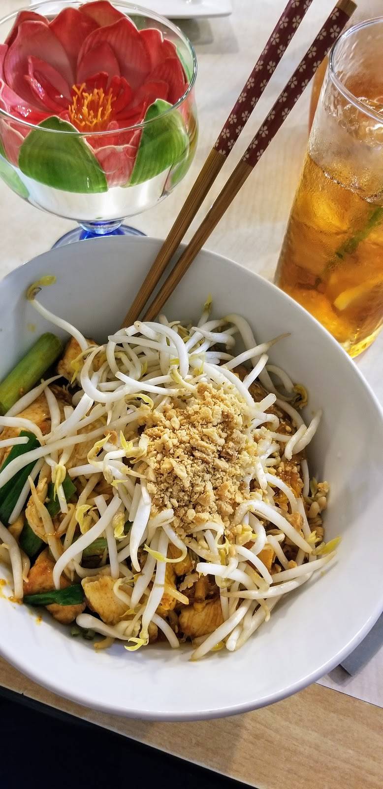 Thai Lotus Kitchen | restaurant | 3851 Cedar Springs Rd, Dallas, TX 75219, USA | 2145209385 OR +1 214-520-9385