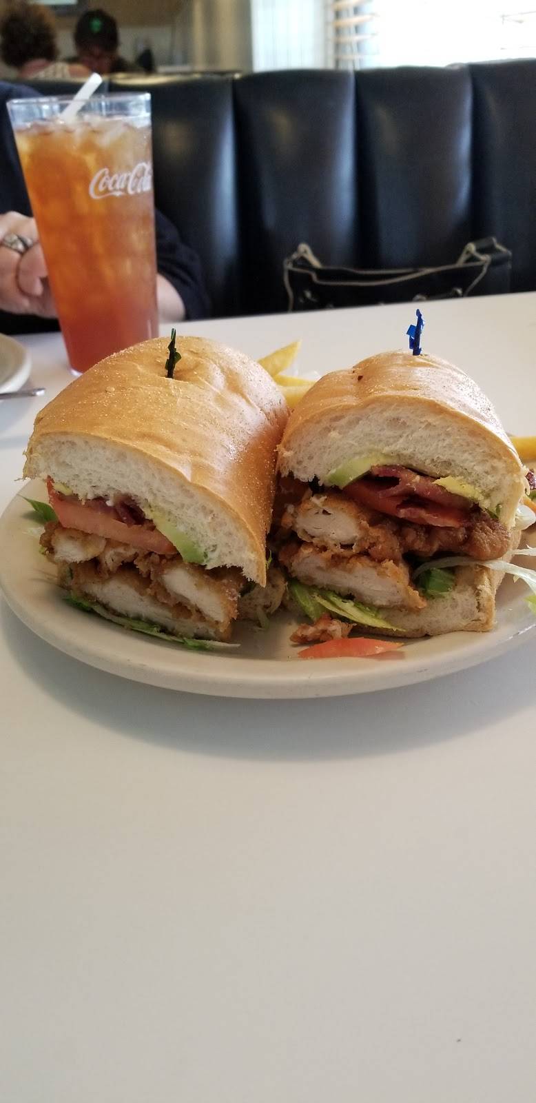 Jessicas Cafe | restaurant | 596 Mobil Ave, Camarillo, CA 93010, USA | 8054827311 OR +1 805-482-7311