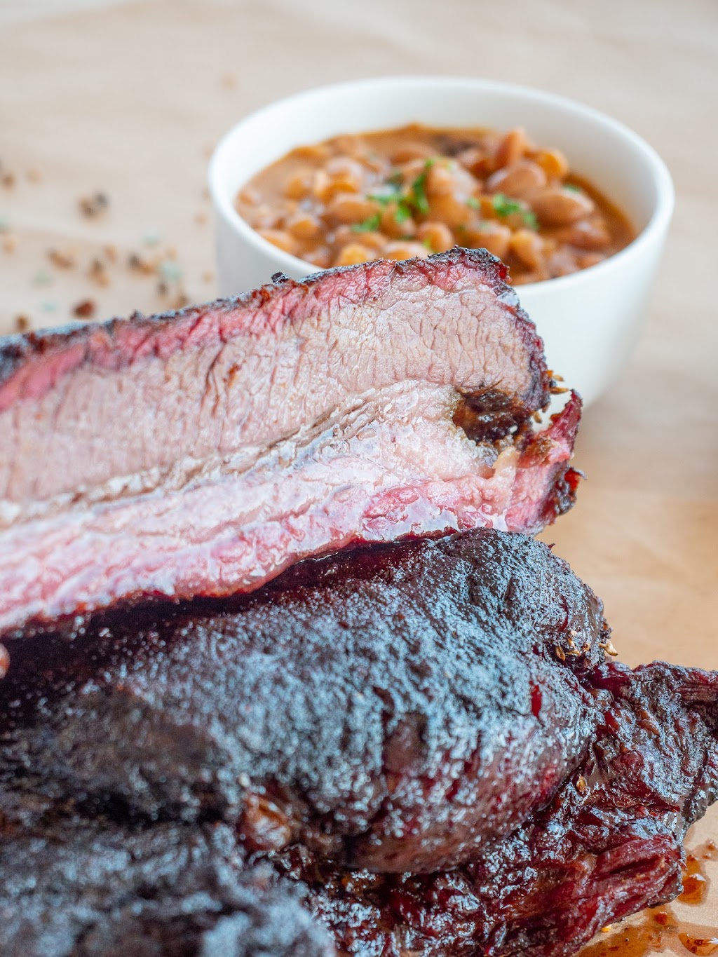 Emits BBQ | restaurant | 2601 S 24th St, Phoenix, AZ 85034, USA | 6232968554 OR +1 623-296-8554