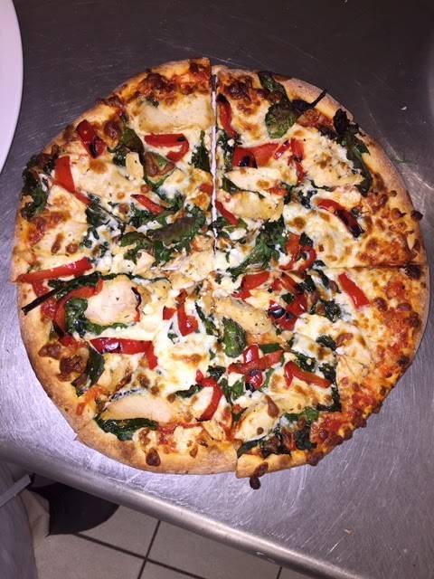 Friends Food House | restaurant | 591 The Queensway S, Keswick, ON L4P 2G3, Canada | 9054767778 OR +1 905-476-7778