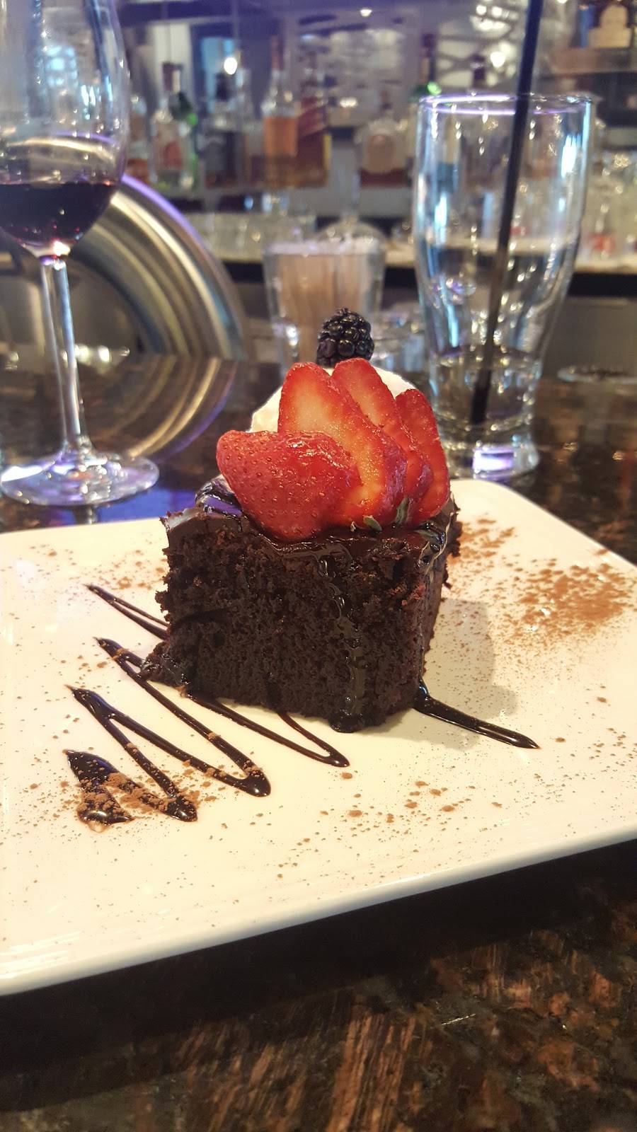 Bistro Épicure Restaurant | restaurant | 80 Prom. du Portage, Gatineau, QC J8X 2K1, Canada | 8197771125 OR +1 819-777-1125