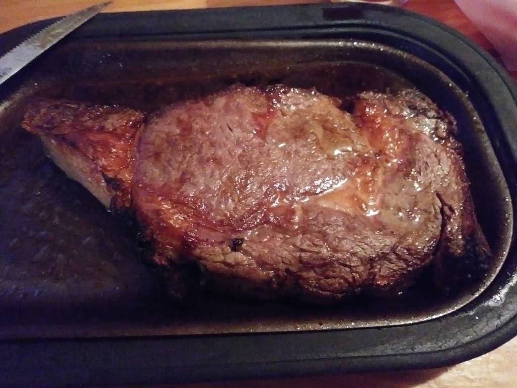 Ding-A-Ling Supper Club | restaurant | 8215 W Race St, Orfordville, WI 53576, USA | 6088799209 OR +1 608-879-9209