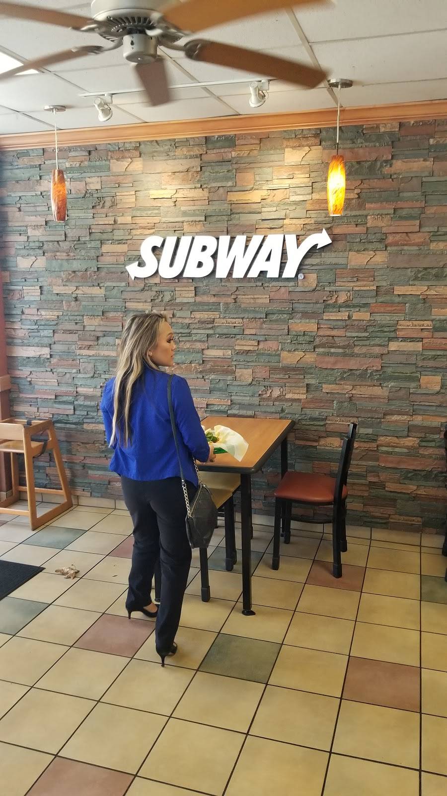 Subway | meal takeaway | 616 E Ocean Ave, Lompoc, CA 93436, USA | 8057354797 OR +1 805-735-4797