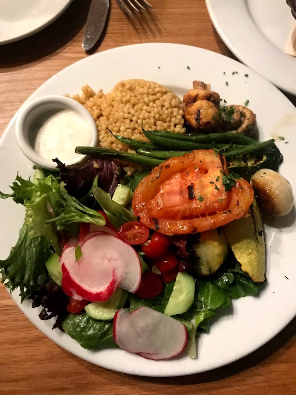 Zaytoon Mediterranean Restaurant & Bar | restaurant | 1133 Solano Ave, Albany, CA 94706, USA | 5108981316 OR +1 510-898-1316