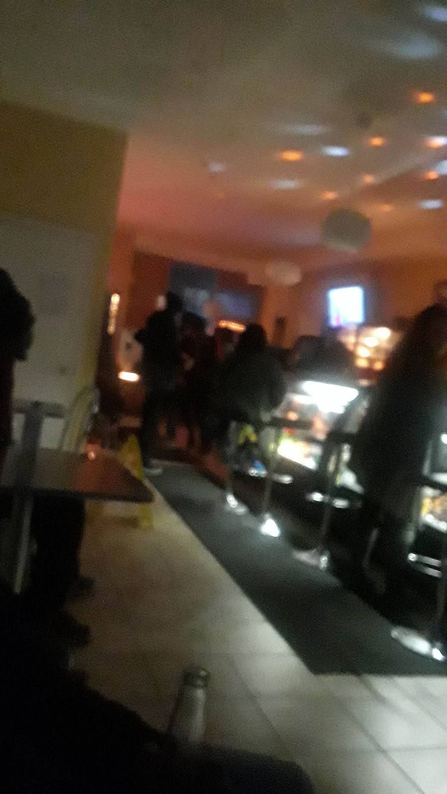 Unique Restaurant and Bar | restaurant | 1680 St Clair Ave W, Toronto, ON M6N 1H8, Canada | 6473455551 OR +1 647-345-5551