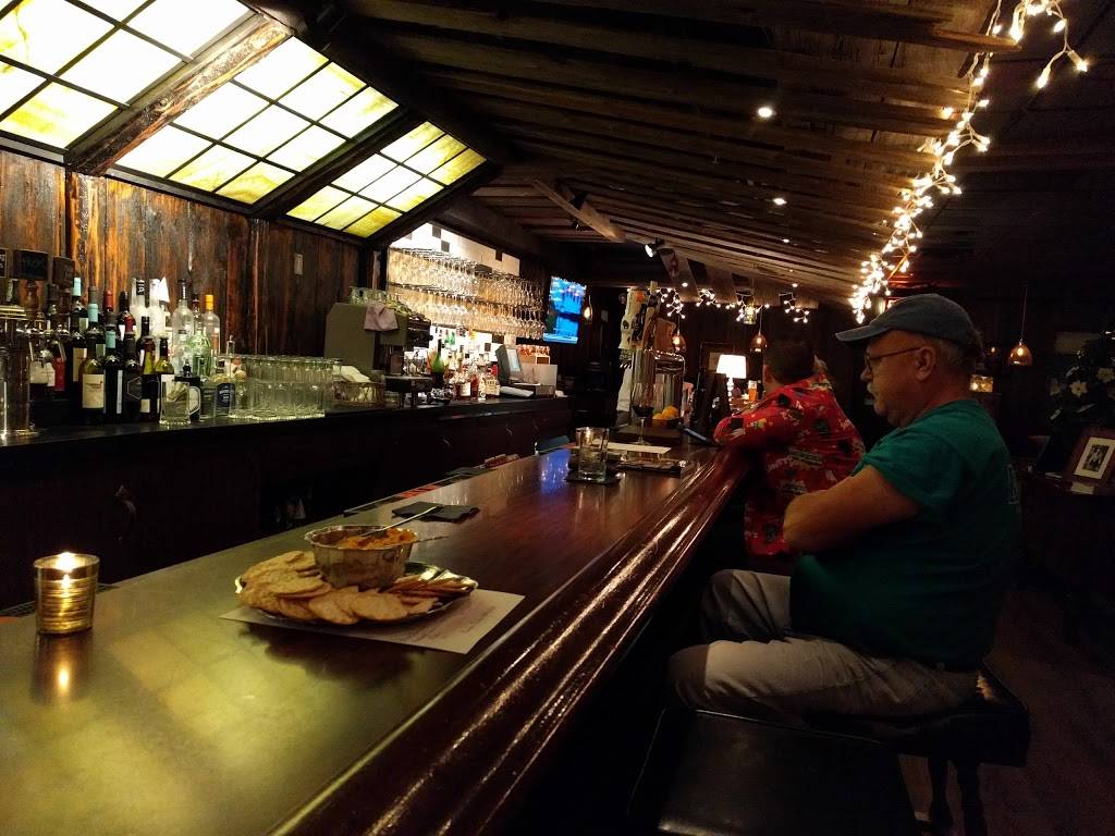 Jakes Restaurant Estd.1960 | restaurant | 21445 W. Gumina Road, Brookfield, WI 53072, USA | 2627817995 OR +1 262-781-7995