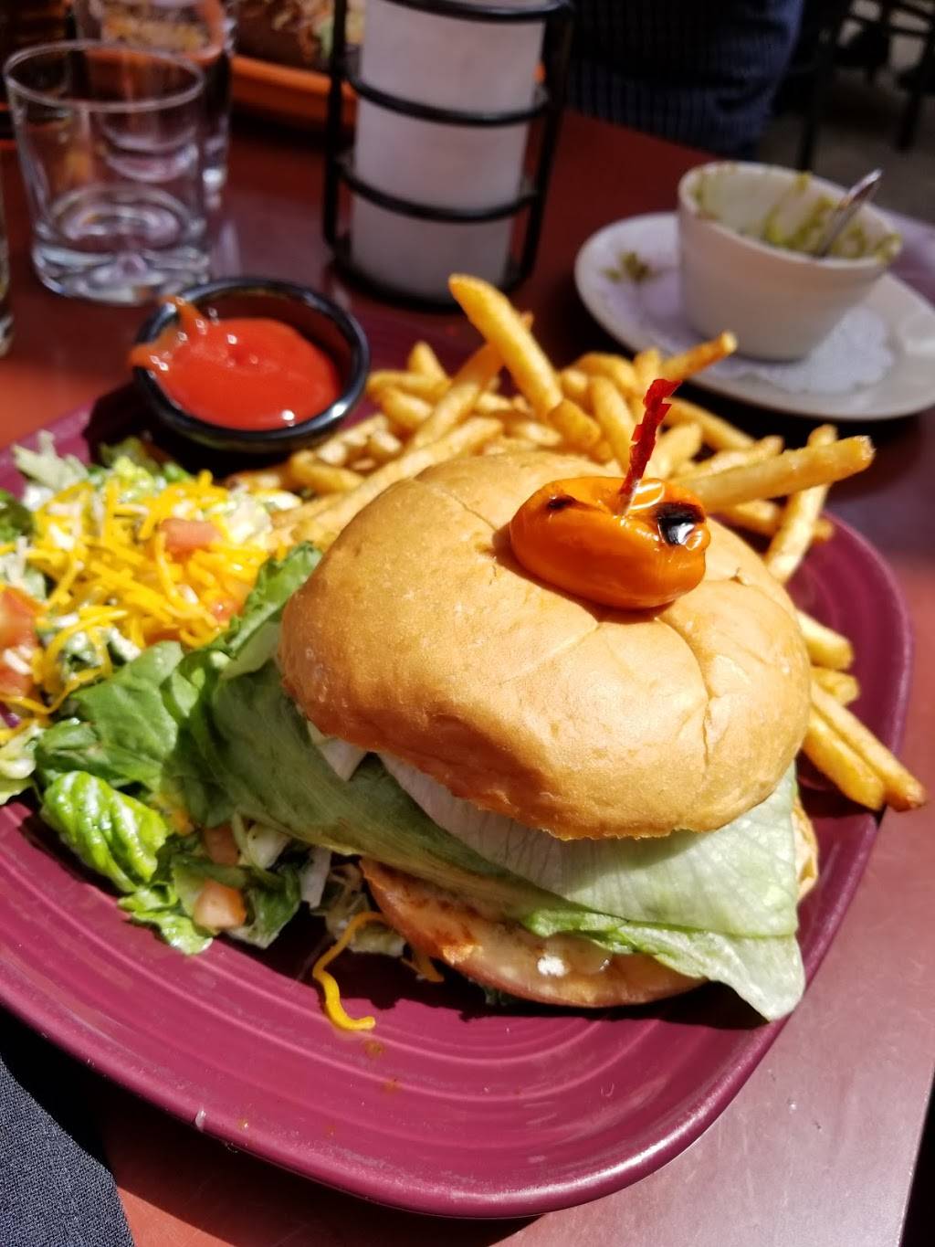 Carlsbad Tavern | restaurant | 3313 North Hayden Road, Scottsdale, AZ 85251, USA | 4809708164 OR +1 480-970-8164