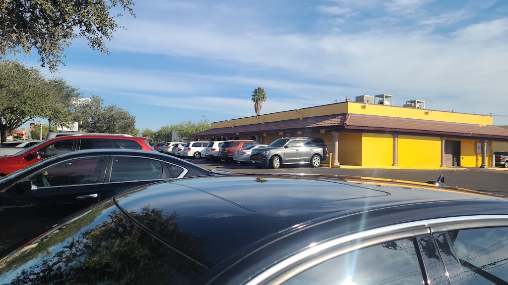 El Querreque Grill | restaurant | 9701 McPherson Rd, Laredo, TX 78045, USA | 9567960313 OR +1 956-796-0313