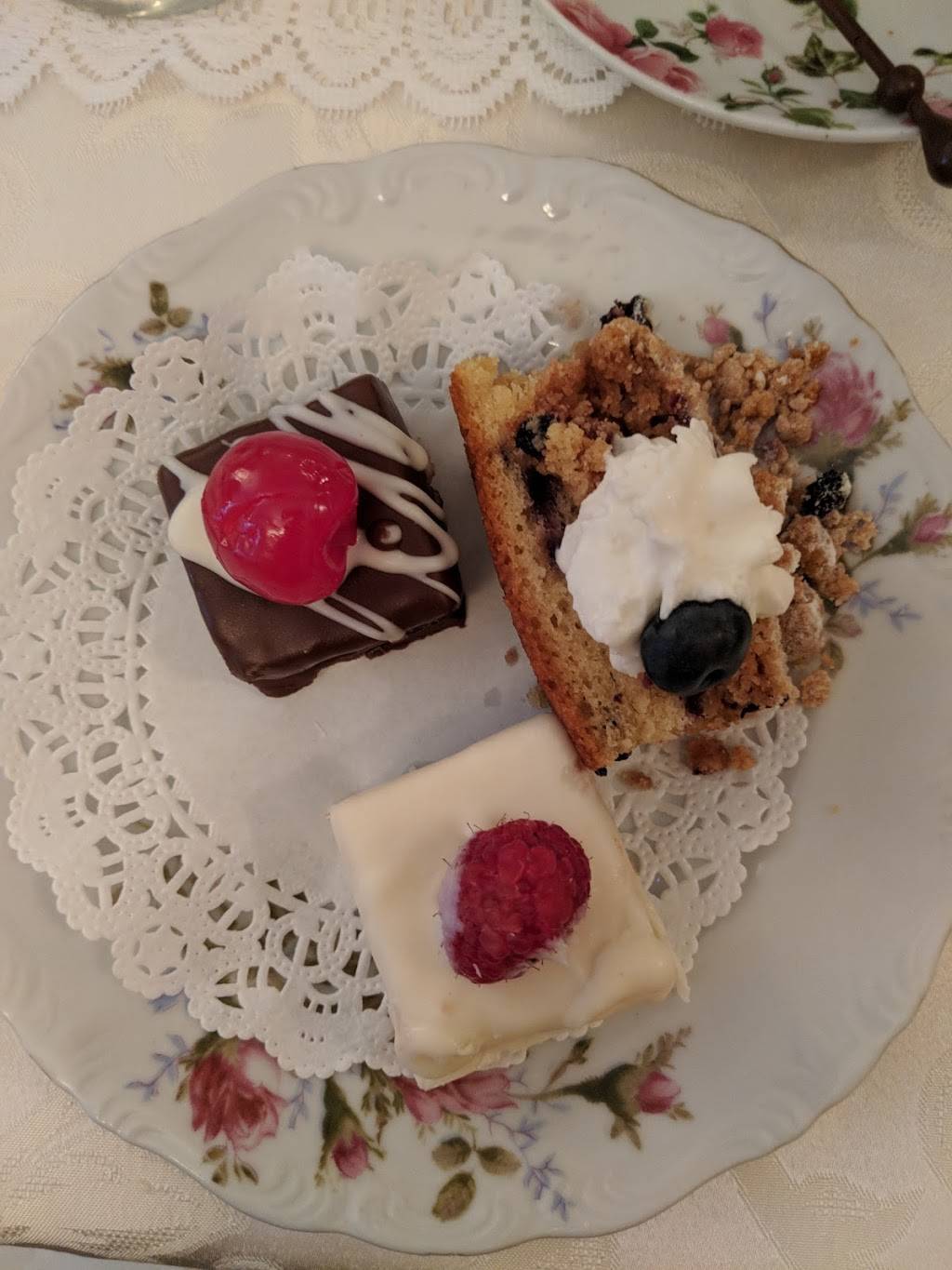 Johanna Mays Fine Teas | restaurant | 9104 Callon Ave, Schofield, WI 54476, USA | 7153556816 OR +1 715-355-6816