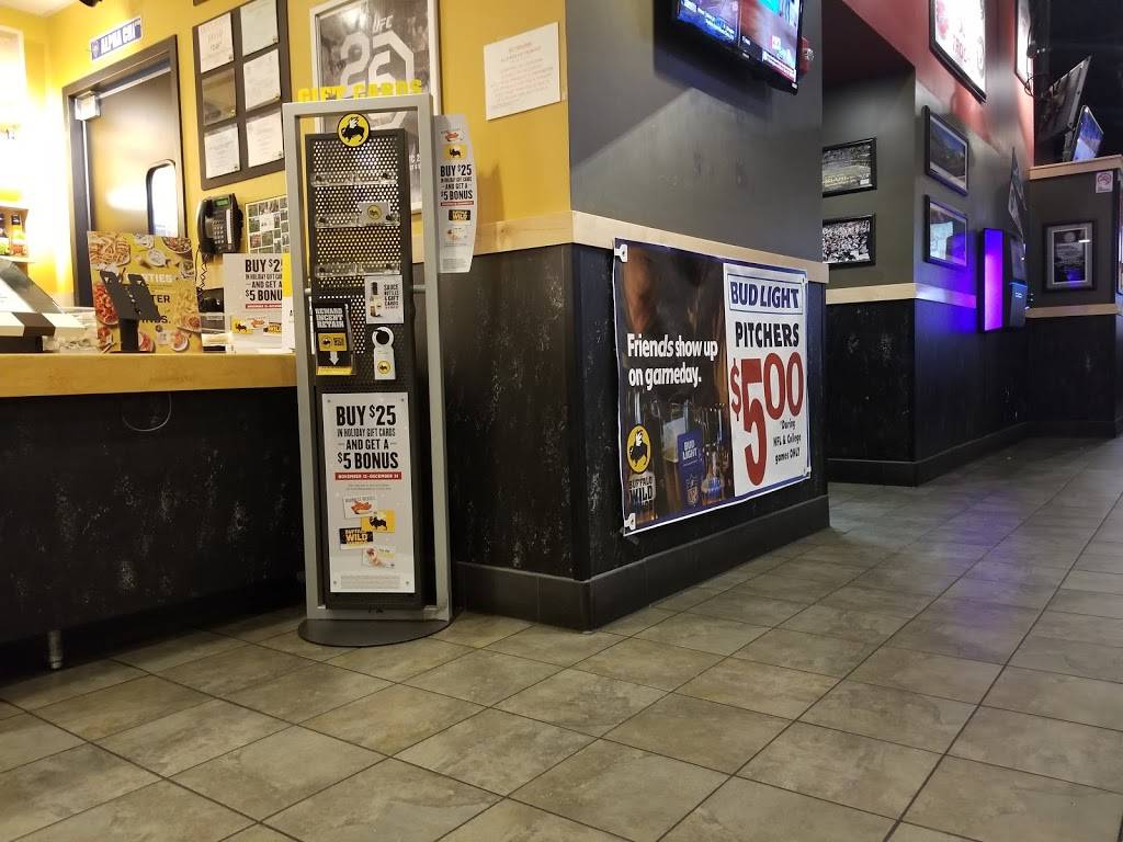 Buffalo Wild Wings | meal takeaway | 1700 Towne Center Ln, Albuquerque, NM 87106, USA | 5052479464 OR +1 505-247-9464