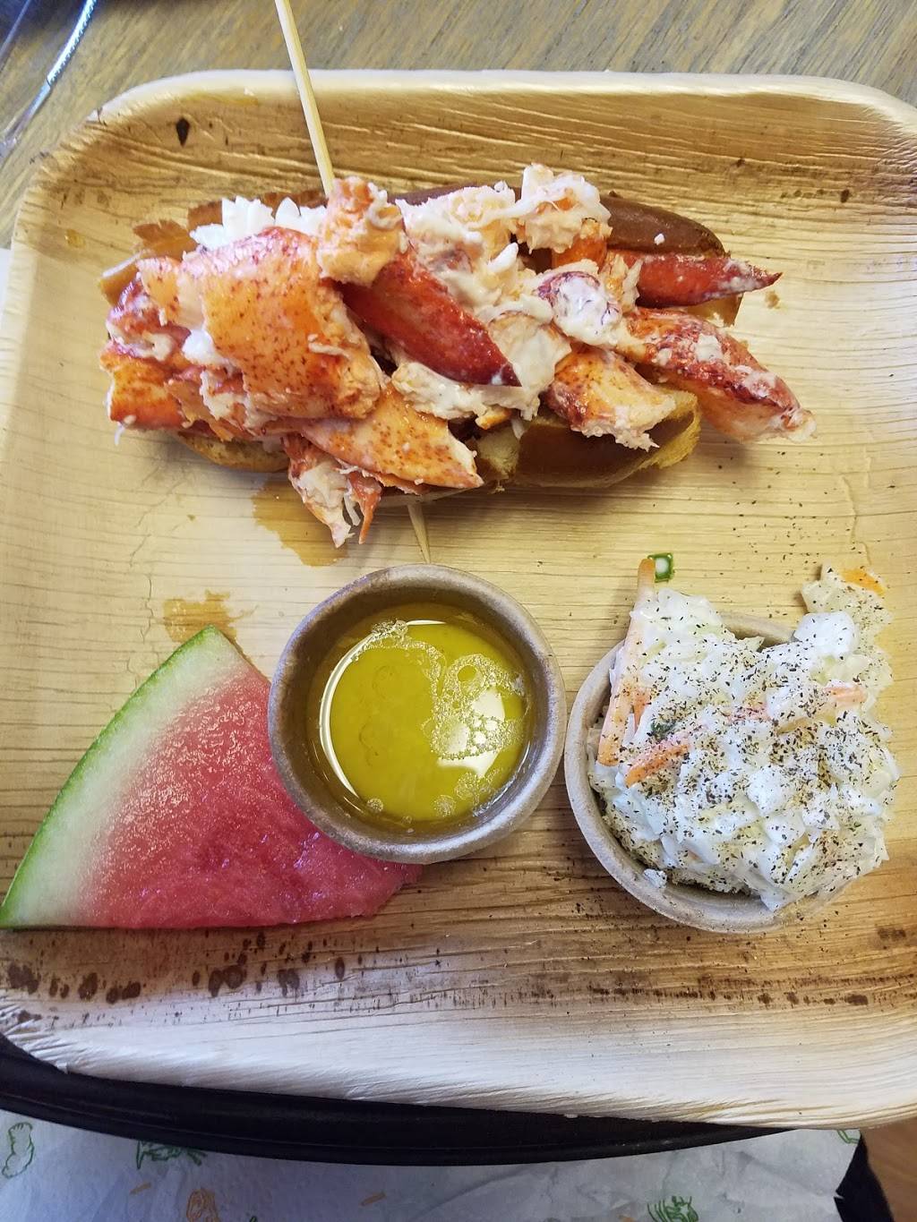 Joe Loves Lobster Rolls | restaurant | 3148 George II Hwy, Southport, NC 28461, USA | 9108453355 OR +1 910-845-3355