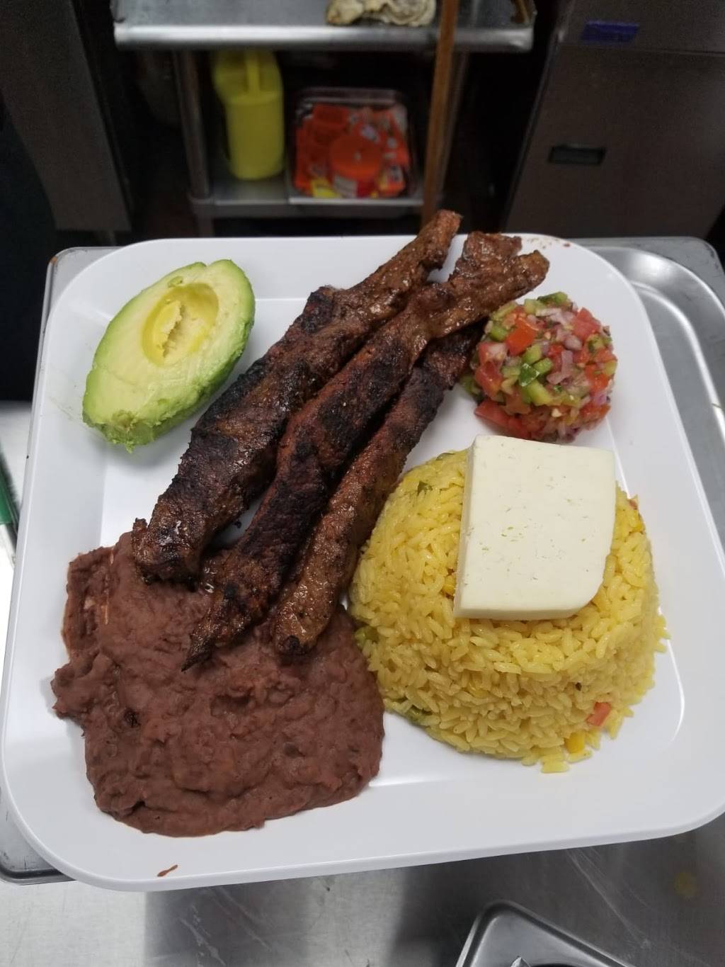 La Fonda Deli, Westbury. | restaurant | 501 Union Ave, Westbury, NY 11590, USA | 5163852500 OR +1 516-385-2500