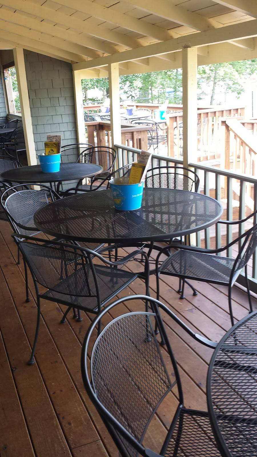 The Big Catch | restaurant | 3651, 150 Shore Dr, Bristol, NH 03222, USA | 6037443120 OR +1 603-744-3120