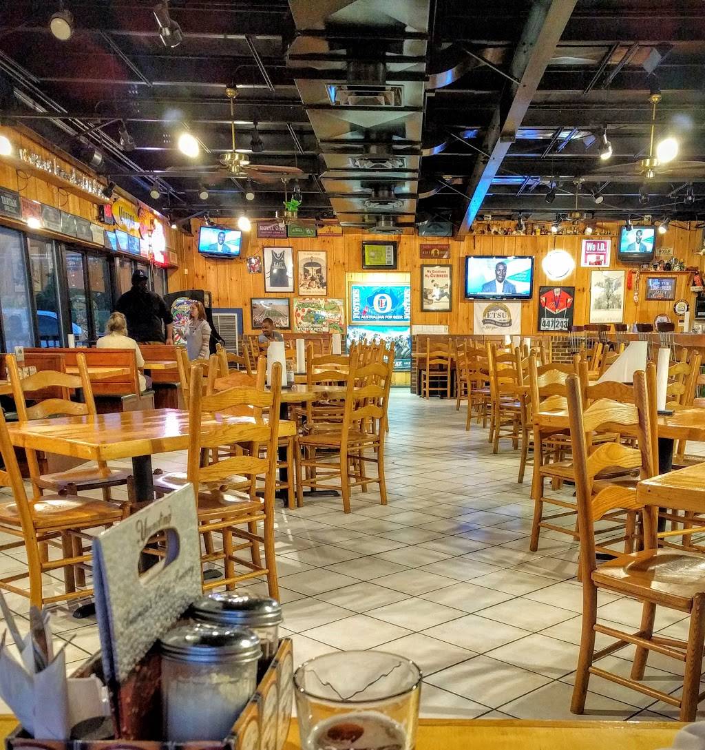 Knights Pizza | restaurant | 1701 W State of Franklin Rd, Johnson City, TN 37604, USA | 4239756483 OR +1 423-975-6483