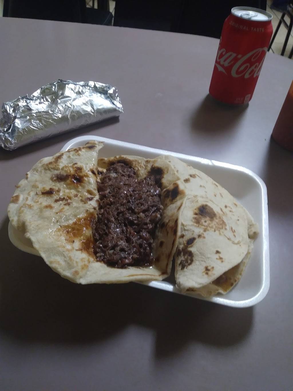 Speedy Tacos | restaurant | 1927 W Martin St, San Antonio, TX 78207, USA | 2103056396 OR +1 210-305-6396