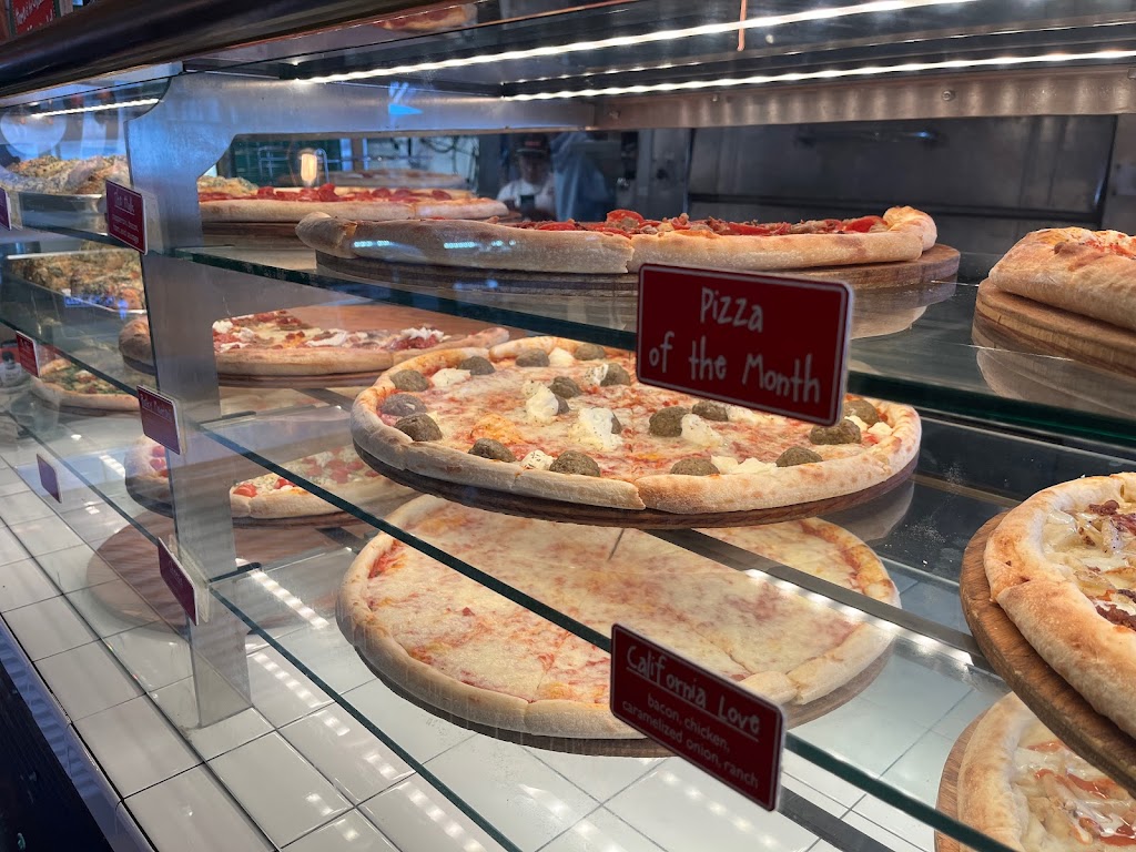 Mr. Moto Pizza Seaport Village | restaurant | 879 W Harbor Dr, San Diego, CA 92101, USA | 6193049481 OR +1 619-304-9481