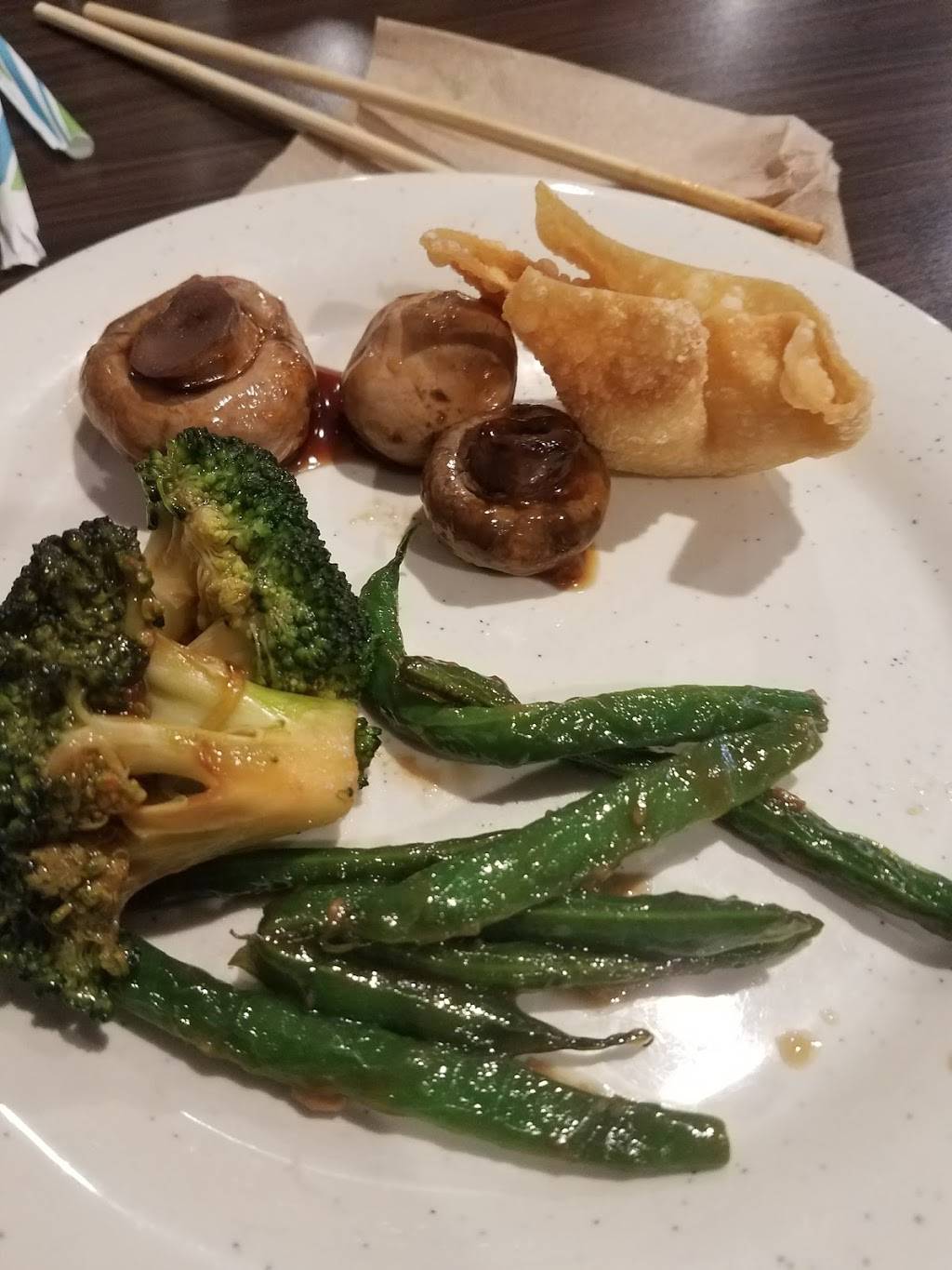 Jade Buffet | restaurant | 118 S Broadway, Centralia, IL 62801, USA | 6189185188 OR +1 618-918-5188