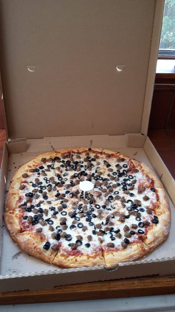 Sopranos Pizza | meal delivery | 3786, 326 23rd St, Oakland, CA 94612, USA | 5102511900 OR +1 510-251-1900