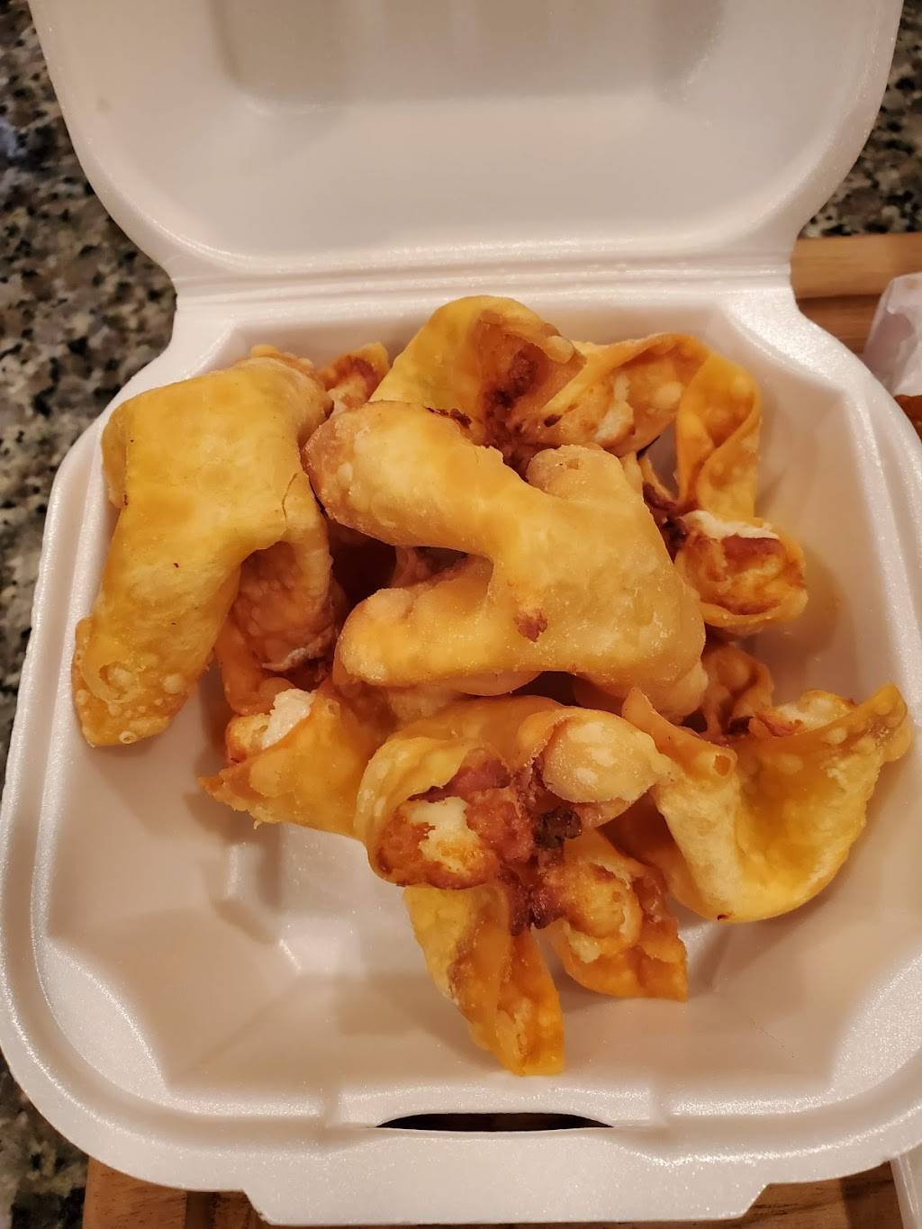 Golden Phoenix | restaurant | 1025 Gateway Blvd, Boynton Beach, FL 33426, USA | 5615722368 OR +1 561-572-2368