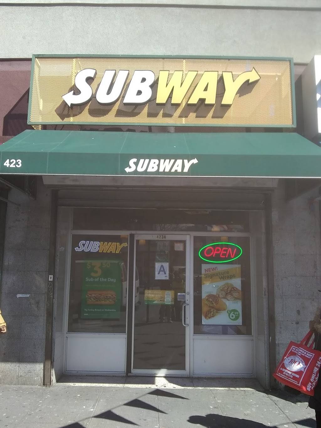 Subway Restaurants | restaurant | 3044 3rd Ave, Bronx, NY 10451, USA | 7184844070 OR +1 718-484-4070