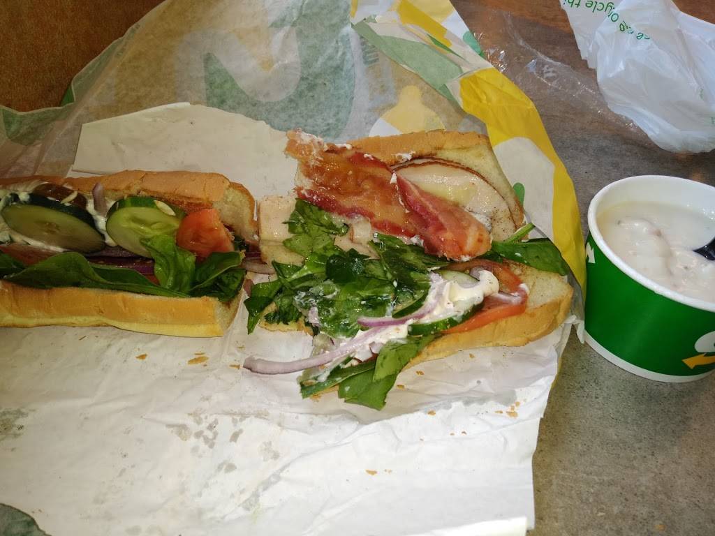Subway | restaurant | 504 Western Ave, Allegan, MI 49010, USA | 2696862166 OR +1 269-686-2166