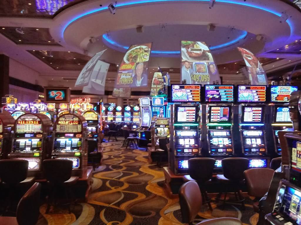 Isle Casino Racing Pompano Park | restaurant | 777 Isle of Capri Circle, Pompano Beach, FL 33069, USA | 9549722000 OR +1 954-972-2000