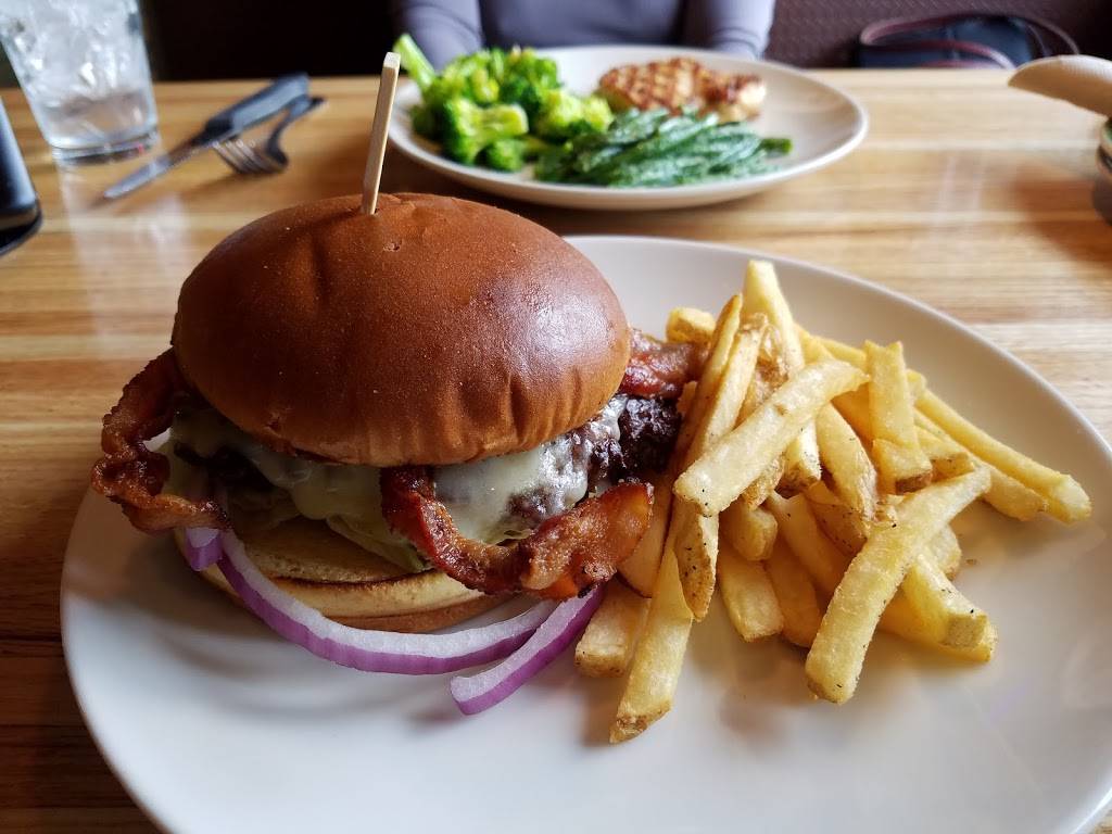 Applebees Grill + Bar | restaurant | 3987 Lake Tahoe Blvd, South Lake Tahoe, CA 96150, USA | 5305442113 OR +1 530-544-2113