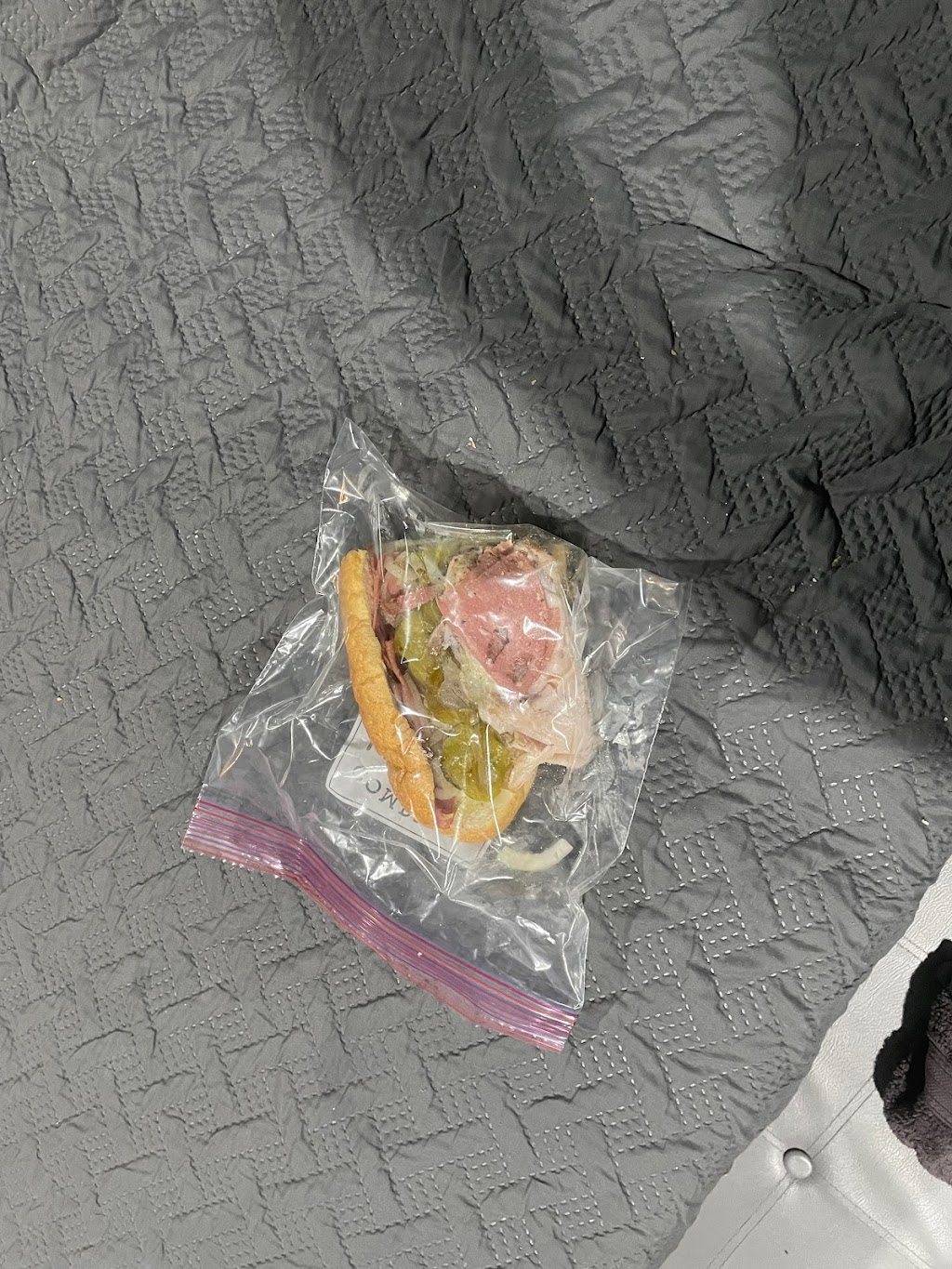 Moms Deli | restaurant | 927 Kerlin St, Chester, PA 19013, USA | 6108766474 OR +1 610-876-6474