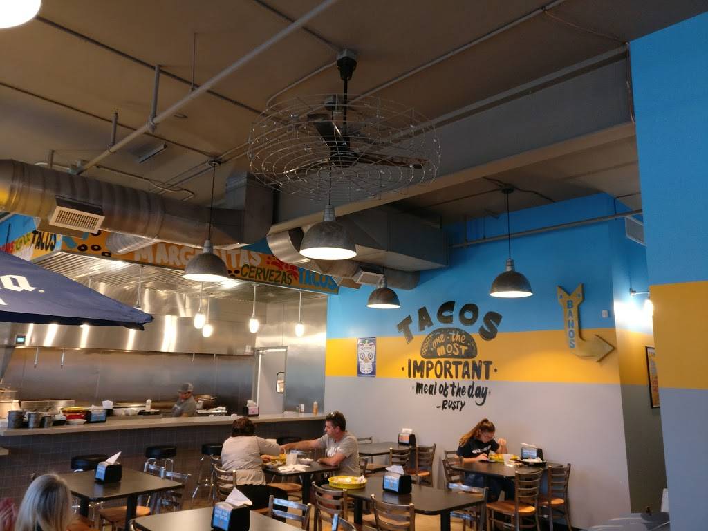 Rusty Taco | restaurant | 12995 W Center Rd, Omaha, NE 68144, USA | 4029326936 OR +1 402-932-6936