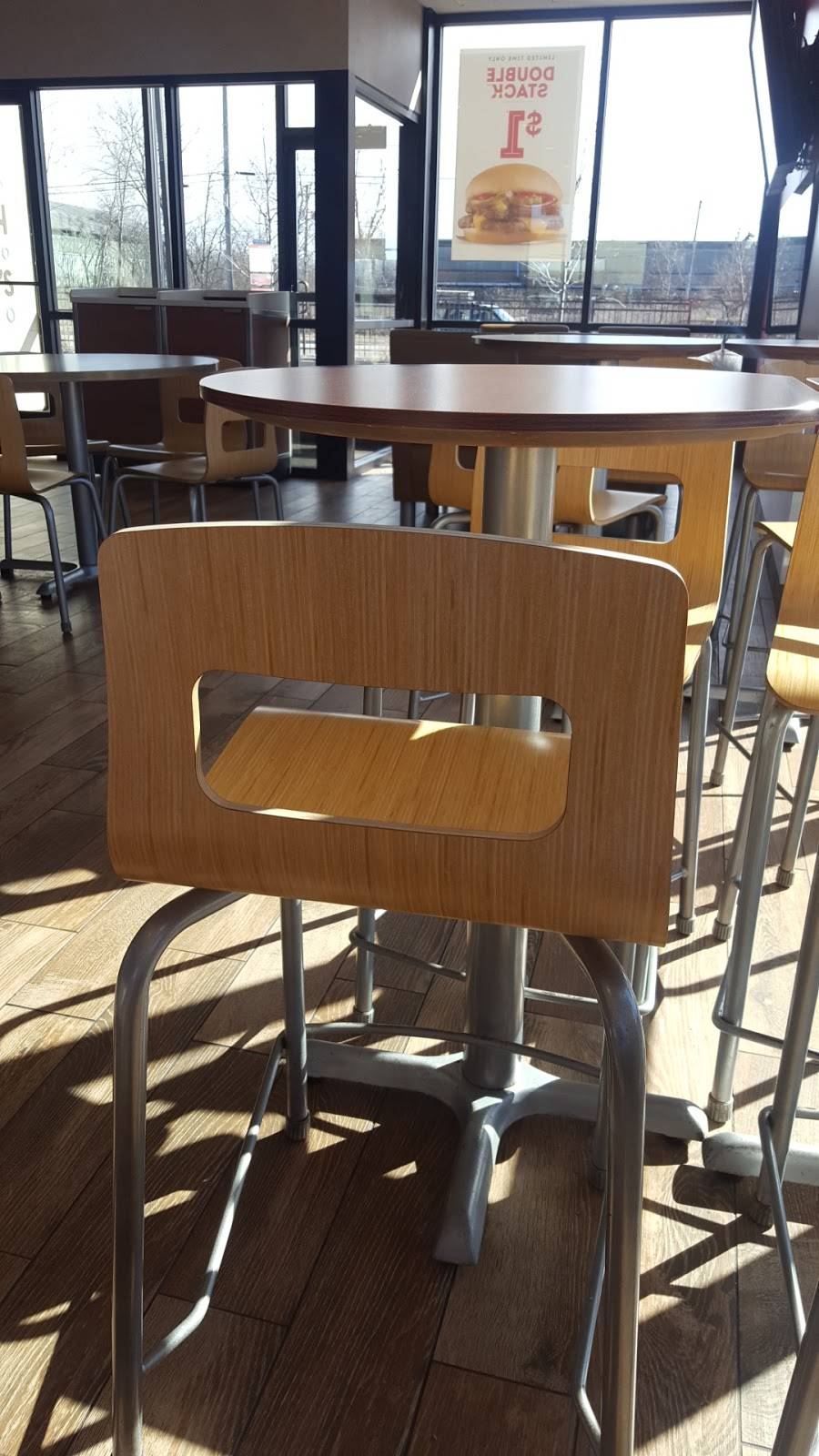 Wendys | restaurant | 3516 118th St, Chicago, IL 60617, USA | 7736464420 OR +1 773-646-4420