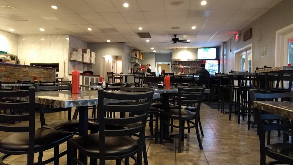 Fire N Smoke BBQ & Pizza | restaurant | 6502 E Tanque Verde Rd, Tucson, AZ 85715, USA | 5203006686 OR +1 520-300-6686