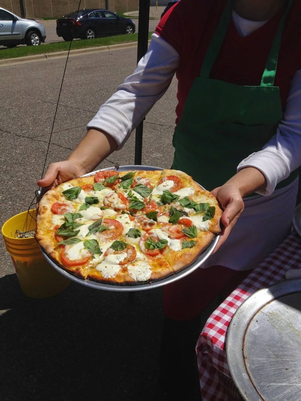 The Pickles Cafe & Catering/ Mama Donatos Woodfired Pizza | restaurant | 4705 36th Ave N, Crystal, MN 55422, USA | 7635211113 OR +1 763-521-1113