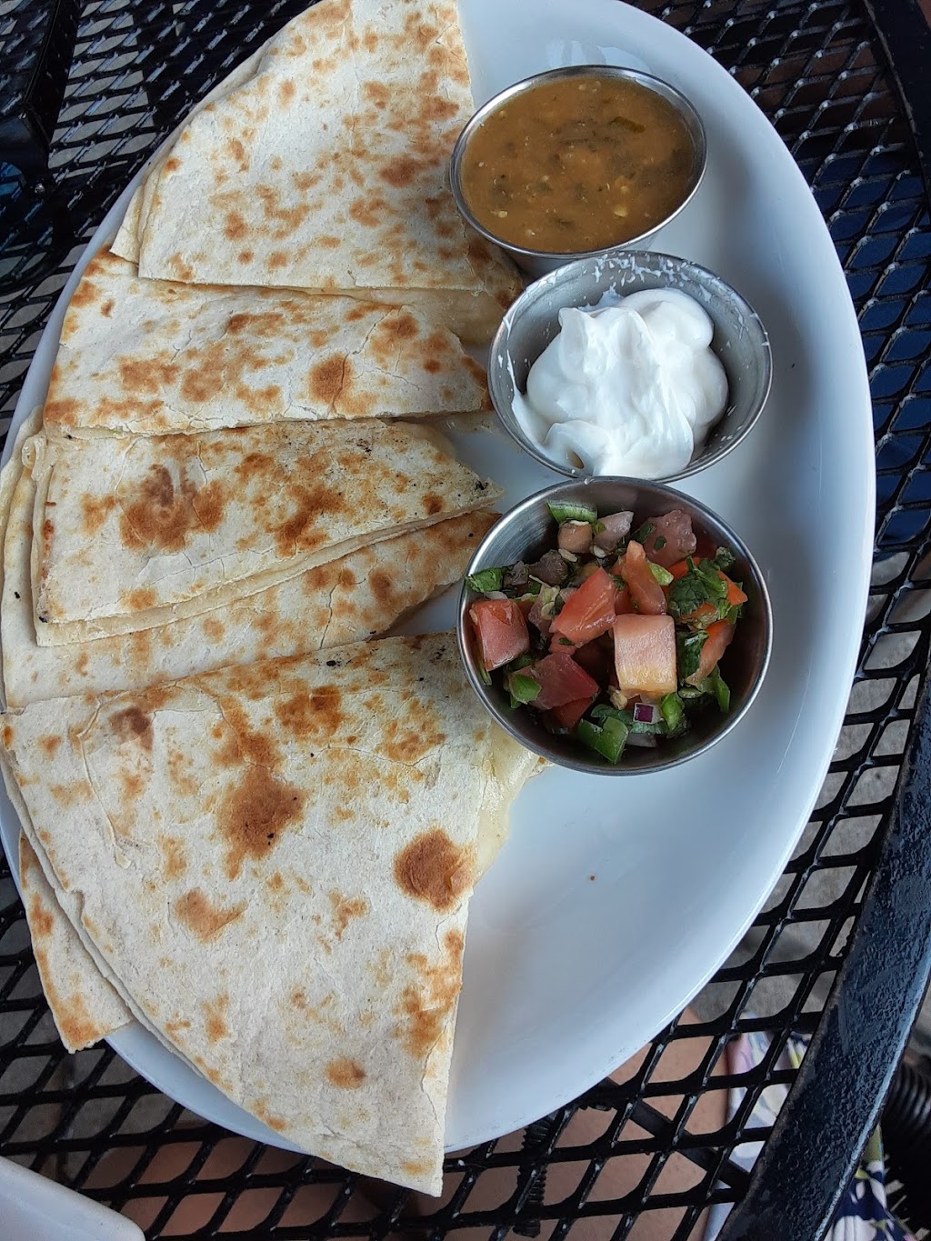 Standard Bar and Grill | restaurant | 1332 N Milwaukee Ave, Chicago, IL 60622, USA | 7739048615 OR +1 773-904-8615