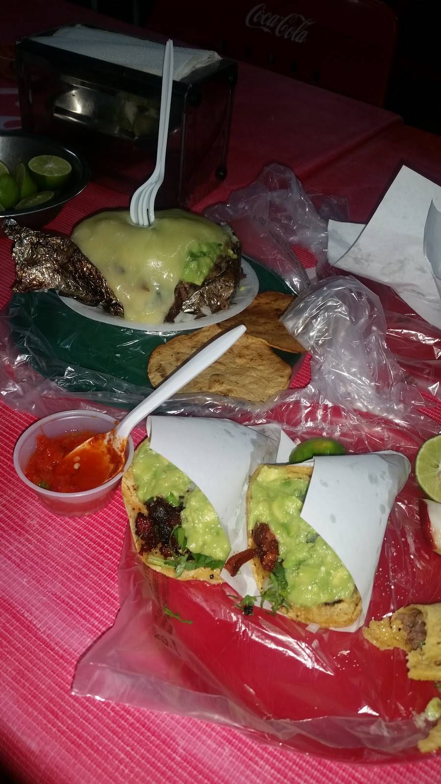 TACOS EL PUEBLITA | restaurant | Blvd. Cuauhtémoc Nte. 12726, Aeropuerto, 22404 Tijuana, B.C., Mexico | 016646325971 OR +52 664 632 5971