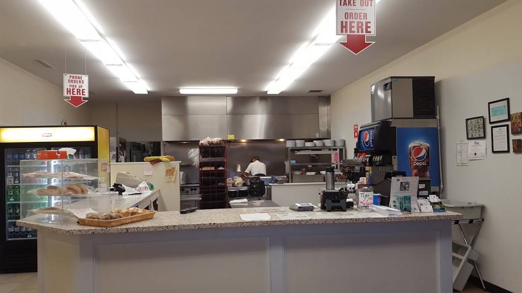 Three Brothers II | restaurant | 58 Rainbow Rd, East Granby, CT 06026, USA | 8604133435 OR +1 860-413-3435