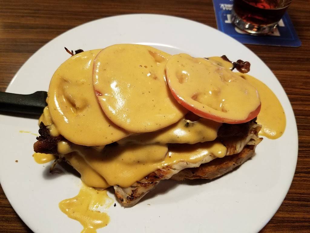 Frankie Gs Bar & Grill | restaurant | 4565 Chestnut Park Plaza, St. Louis, MO 63129, USA | 3148949292 OR +1 314-894-9292