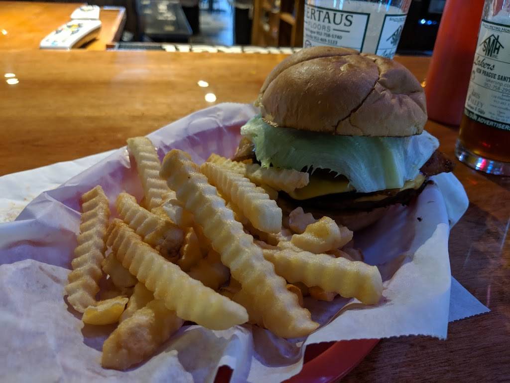 St Patricks Tavern & Restaurant | restaurant | 24436 Old Hwy 13 Blvd, New Prague, MN 56071, USA | 9527582380 OR +1 952-758-2380