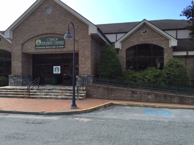 Wilys Bar and Grill | meal takeaway | 191 Main St W, Banner Elk, NC 28604, USA | 8288988795 OR +1 828-898-8795