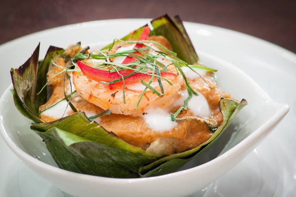 Issara Thai Cuisine | restaurant | 7251 Warner Ave F, Huntington Beach, CA 92647, USA | 7148477777 OR +1 714-847-7777