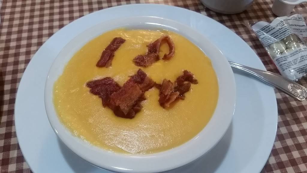 C&Js diner | restaurant | 2341 Pearl Rd, Medina, OH 44256, USA | 3302730055 OR +1 330-273-0055