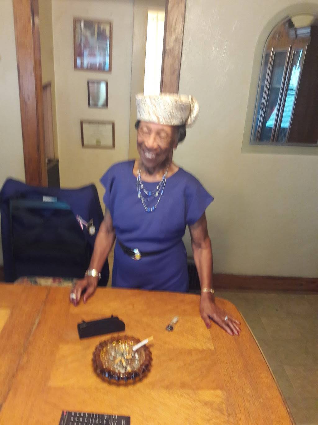 Brothas Grill & Convenience Store | restaurant | 2900 E 39th St, Kansas City, MO 64128, USA | 8168328286 OR +1 816-832-8286