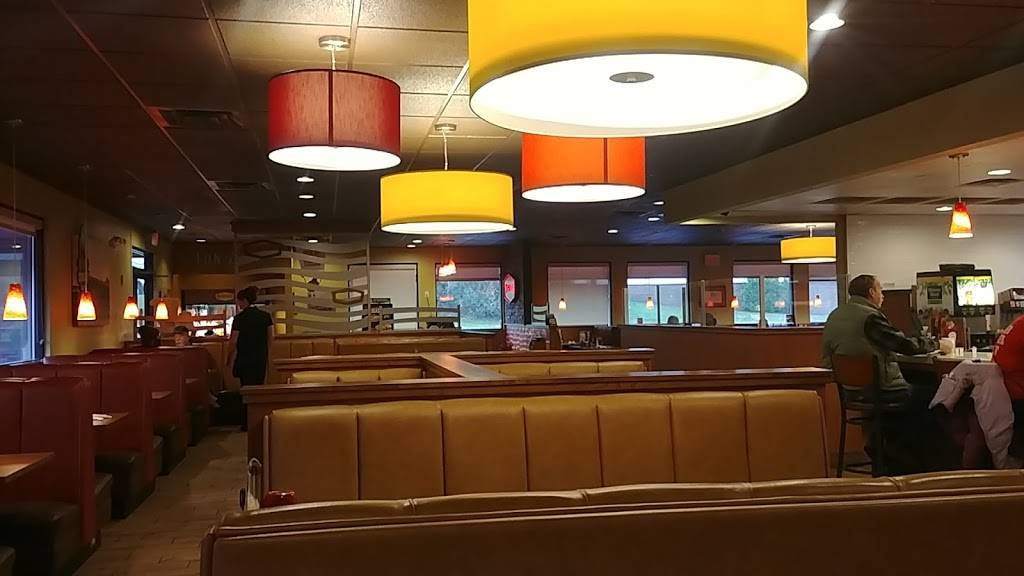 Dennys | restaurant | 75 High St, Ellsworth, ME 04605, USA | 2076674193 OR +1 207-667-4193