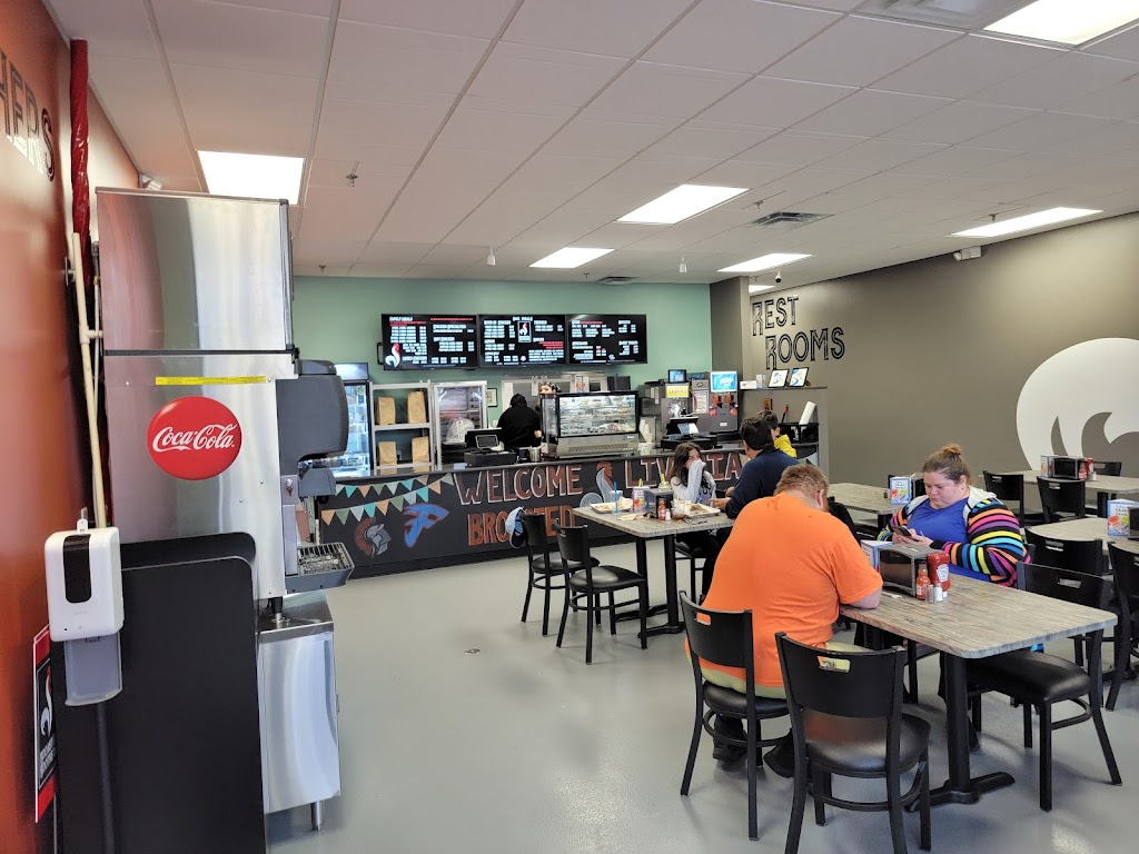 Broasted Brothers Livonia | restaurant | 30983 Five Mile Rd, Livonia, MI 48154, USA | 7348554760 OR +1 734-855-4760