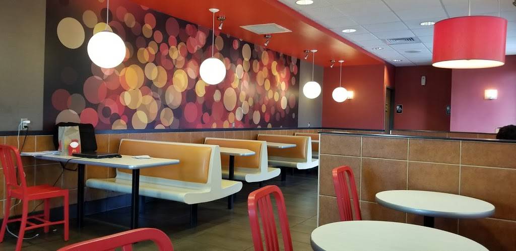 McDonalds | cafe | 4145 W Blue Heron Blvd, West Palm Beach, FL 33404, USA | 5618486783 OR +1 561-848-6783