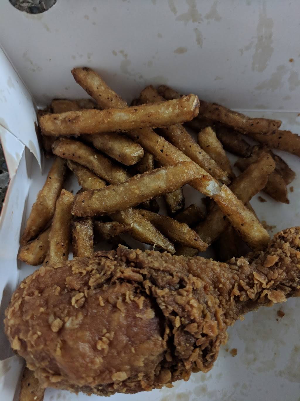 Popeyes Louisiana Kitchen | restaurant | 1365 Wilson Rd N, Oshawa, ON L1K 2Z5, Canada | 9052450680 OR +1 905-245-0680