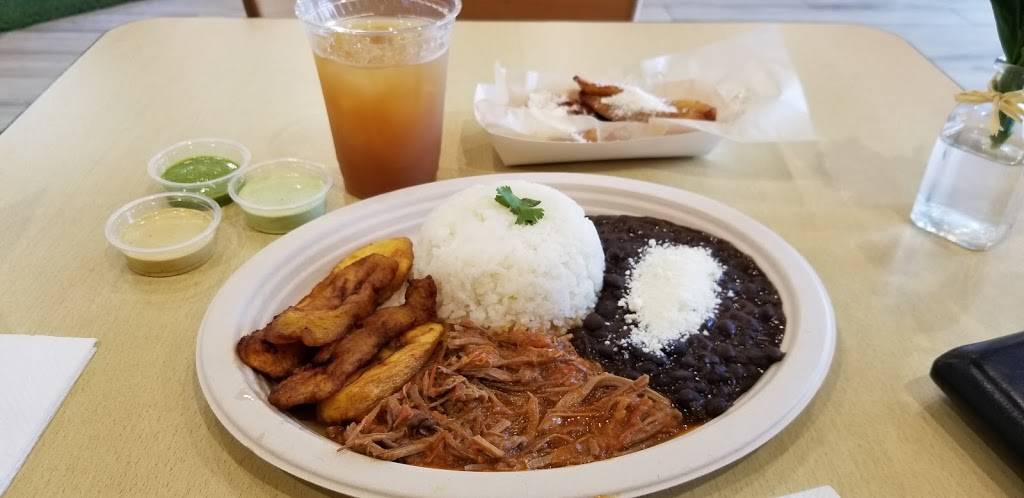 Chamo Venezuelan Cuisine | restaurant | 950 E Colorado Blvd, Pasadena, CA 91106, USA | 6266393339 OR +1 626-639-3339