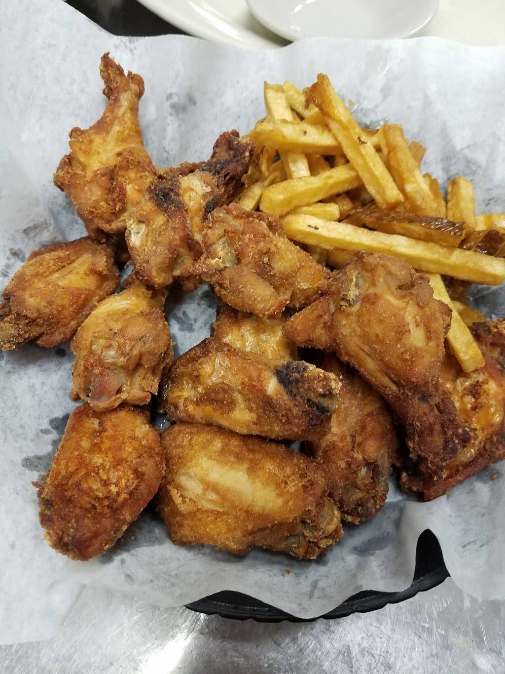 Rail House Restaurant & Brewpub | restaurant | 2029 Old Peshtigo Rd, Marinette, WI 54143, USA | 7157324646 OR +1 715-732-4646